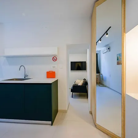 Smart And Cozy Downtown Nooks 招待所 3*