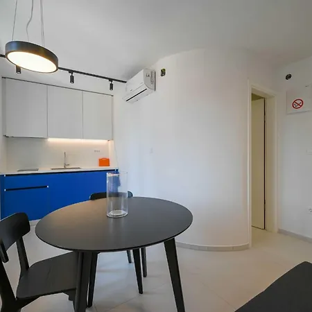 Smart And Cozy Downtown Nooks 招待所 3*