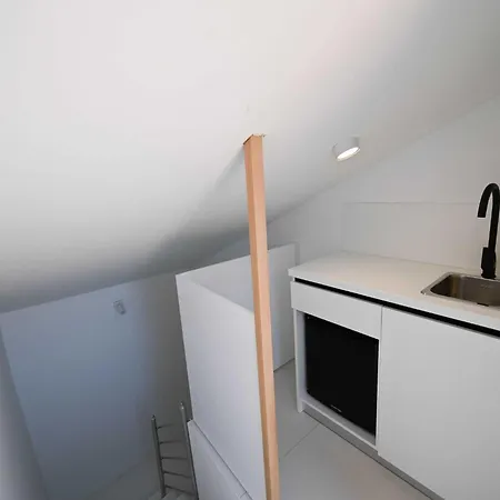 Smart And Cozy Downtown Nooks ゲストハウス 3*