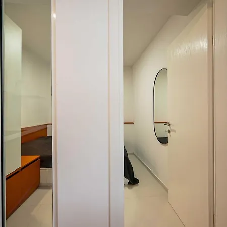 Smart And Cozy Downtown Nooks